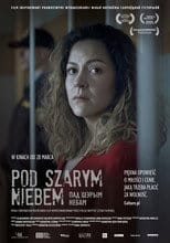 Pod szarym niebem Cały Film (2025) - Vider • Filmy-Vider.pl